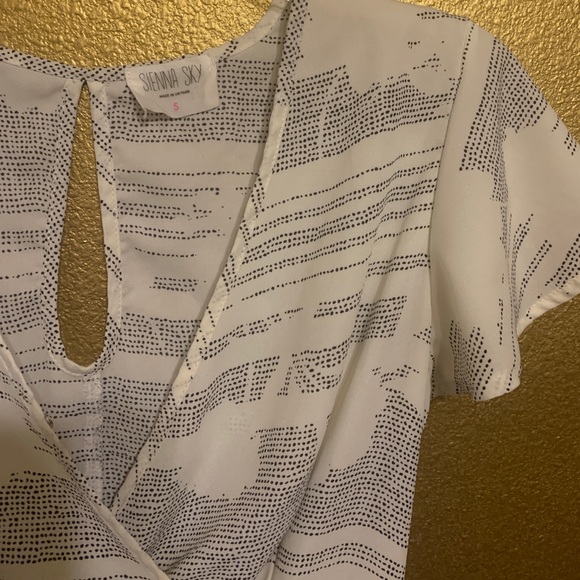 Sienna Sky White Faux Wrap Midi Dress - Picture 2 of 6